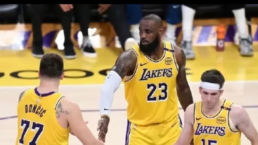 球队高效指挥官兼顶级辅助!回顾詹姆斯对阵掘金和火箭两场比赛高能时刻