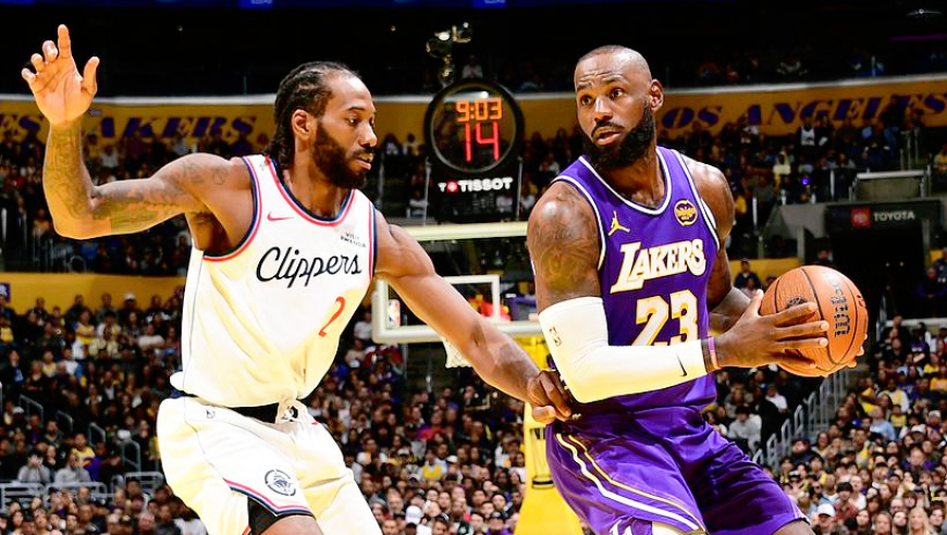 议起复盘｜詹姆斯复出后三连胜，改打无球的他背后是伟大的隐形统治力