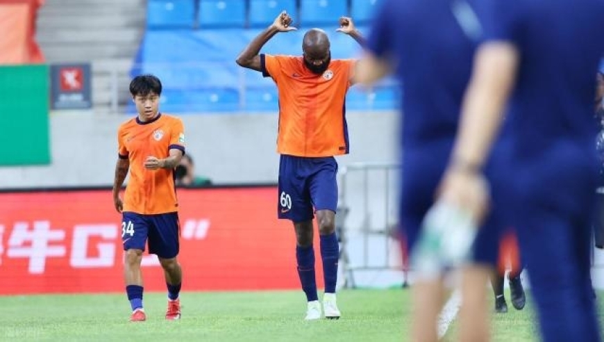 中超爆冷！海牛2-0获近7轮首胜 终结津门虎2连胜 新外援破门+染红