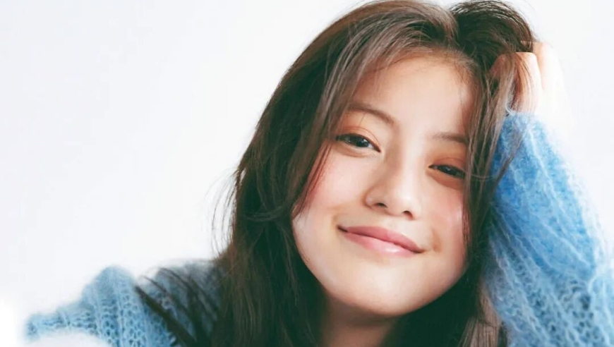 出生于中国的她，击败长泽雅美新垣结衣，成为J联赛第二受欢迎的女神