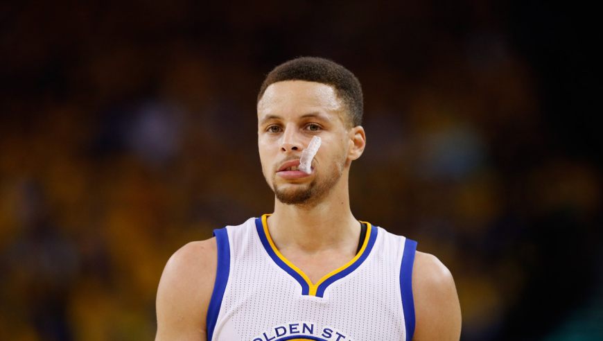 勇士官方发布库里生涯十大最远三分：逆天绝杀雷霆无悬念榜首