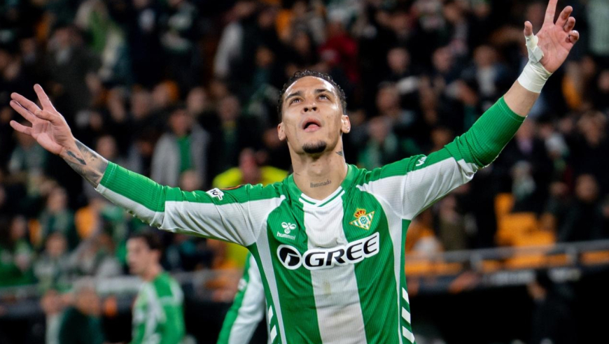 复刻小罗名场面！安东尼轰神仙球+大师级助攻，贝蒂斯直通欧联16强