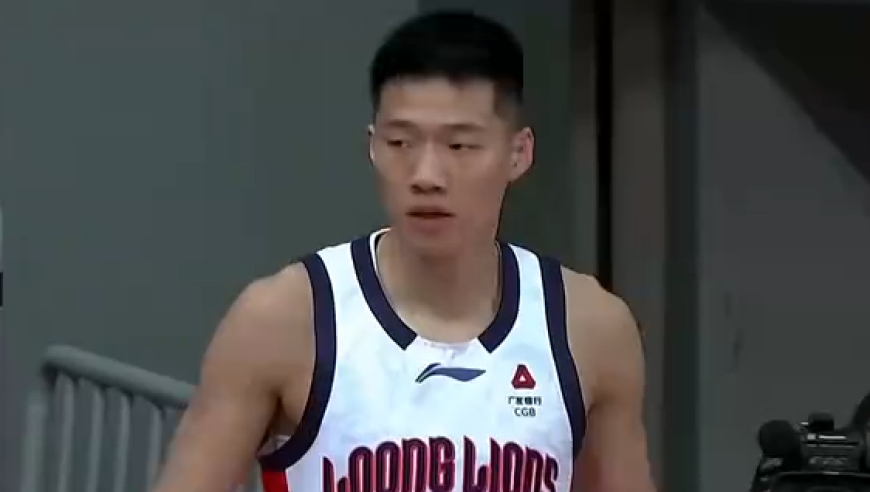 只有杜锋能防住他！徐昕8中8砍19分集锦 钉板血帽无愧国产文班