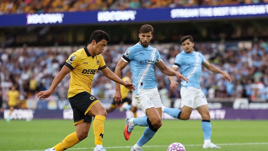 两极反转？曼城连续4场英超不胜，狼队近4场1胜3平