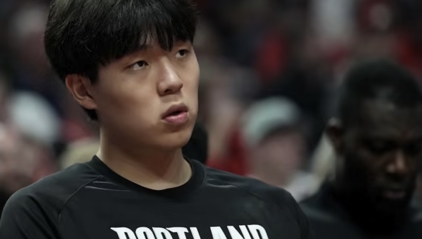 8分4板3助！得分超越大魔王！杨瀚森创两大里程碑！命中NBA首记三分球