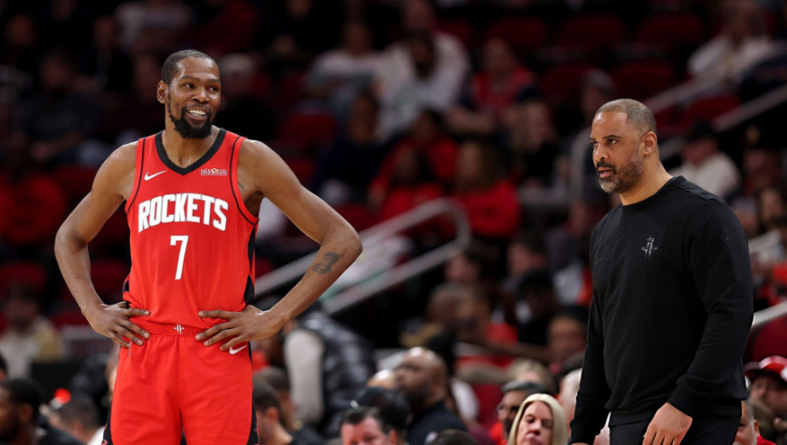 火箭终结三连败！四巨头合砍90分太猛 戴维森9+6+4成替补奇兵