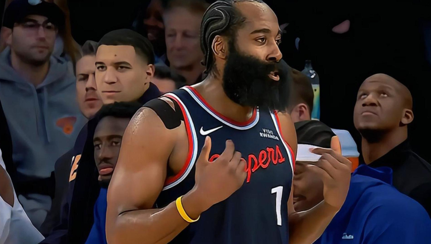 战神下场还有登神！哈登连送三次助攻+强投三分助快船压制尼克斯