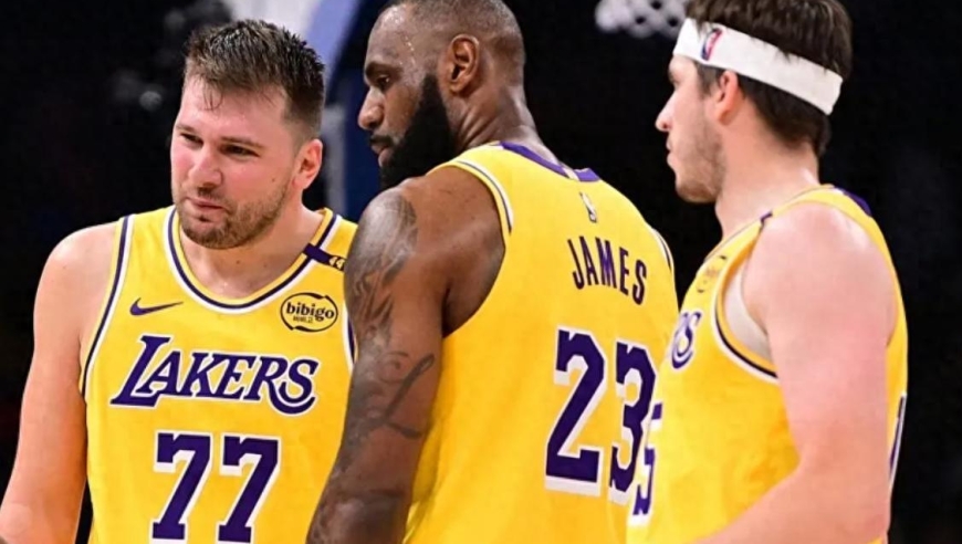 詹东里三巨头合砍80分！ 湖人凭什么干到西部第2？