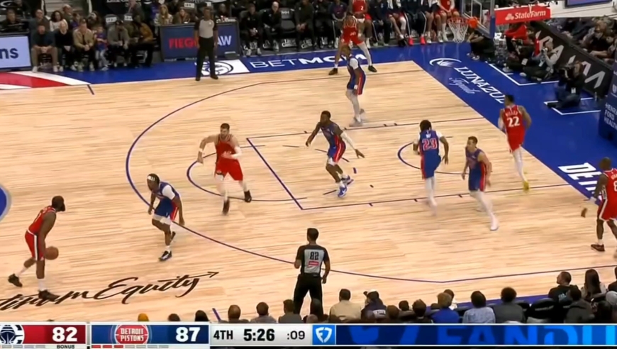 快船19分大逆转 哈登20投4中 关键时刻自我救赎 回顾快船对阵活塞最后五分钟