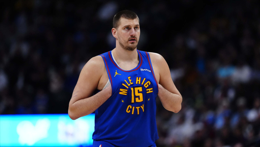 约基奇再度进化强到独一档！但对手已破解如何打掘金？丨篮不住嘴