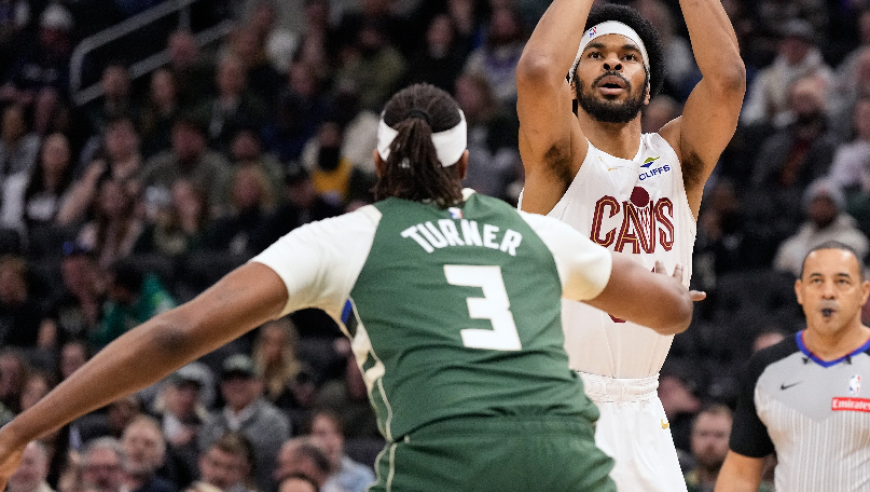 骑士116-118惜败雄鹿 球员评价：3人优秀，3人及格，4人低迷