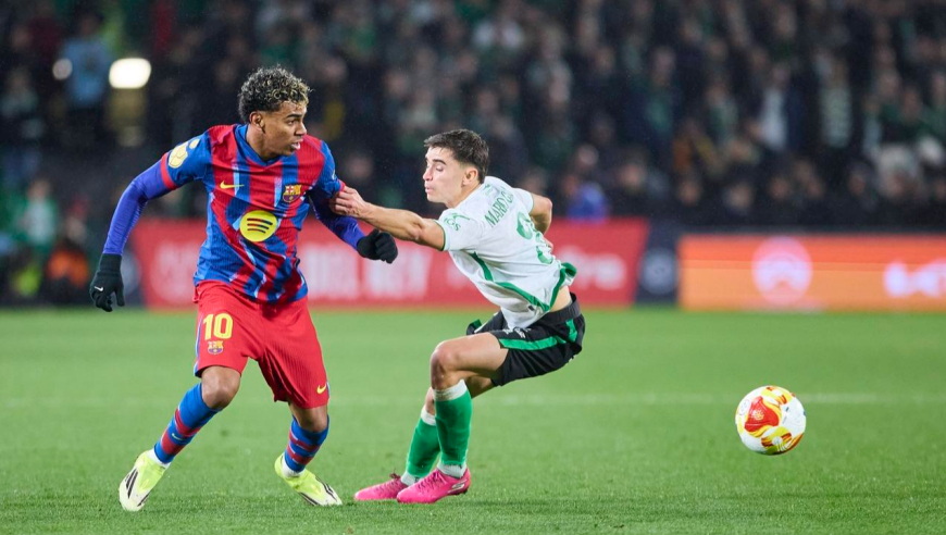 王者霸气！现场原声感受亚马尔读秒杀死悬念，国王杯巴萨2-0晋级