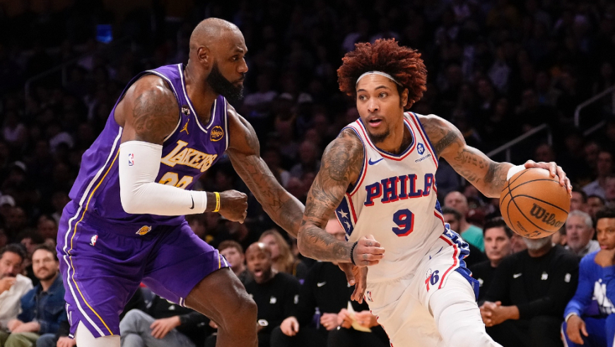 詹姆斯vs76人17分10助攻集锦：末节10分+两次暴扣助湖人打穿76人