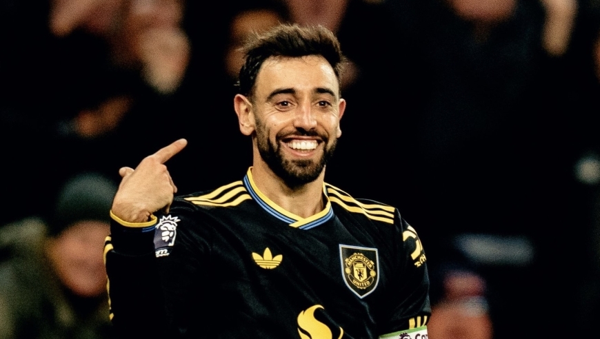 足坛一夜动态：曼联4-1大胜！米兰3-2登顶，利物浦名宿怒批萨拉赫