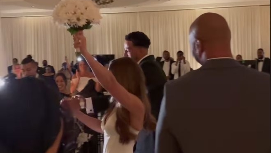 NBA最美女主播瑞秋与罗伯森举行婚礼！篮球女神身穿白裙太仙了