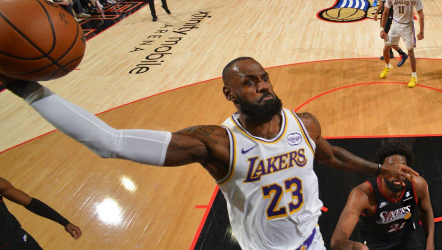 篮不住嘴丨天神下凡！不敢相信詹姆斯即将41岁！湖人到底该如何使用他