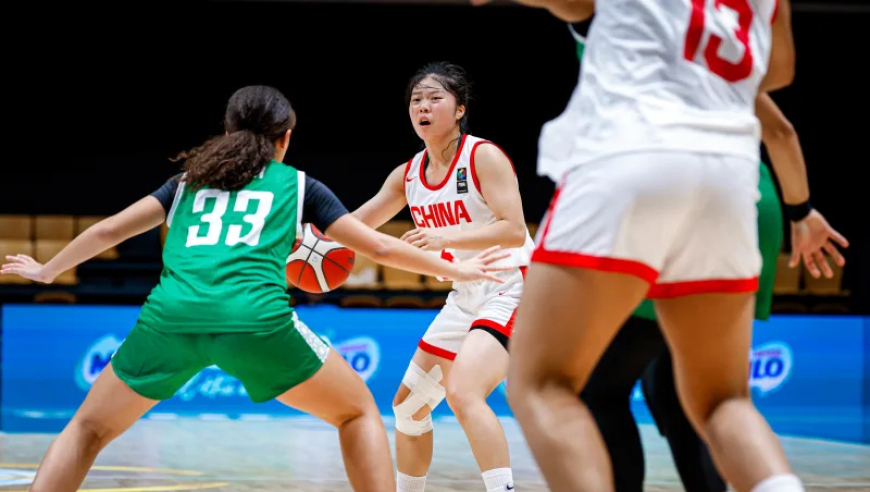 亚洲杯：中国女篮轰出46比0，李月汝妹妹成奇兵，日本队全胜晋级
