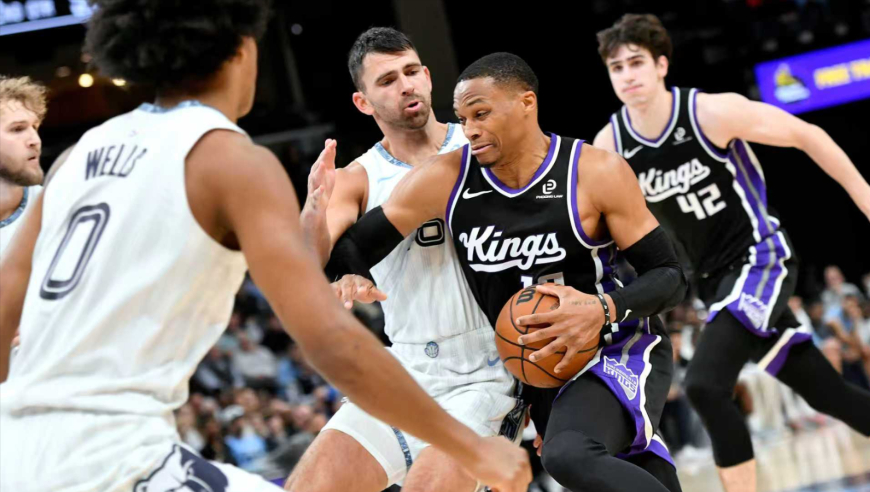 和登哥难兄难弟！威少11+7集锦 不满怒喷裁判吃T