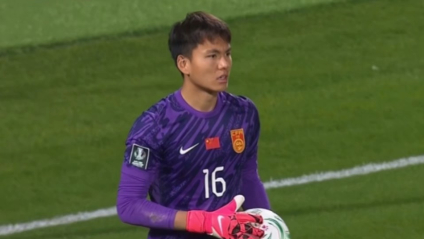 拯救中国U23！李昊扑救合集：开挂般飞身封出伊拉克两次绝杀