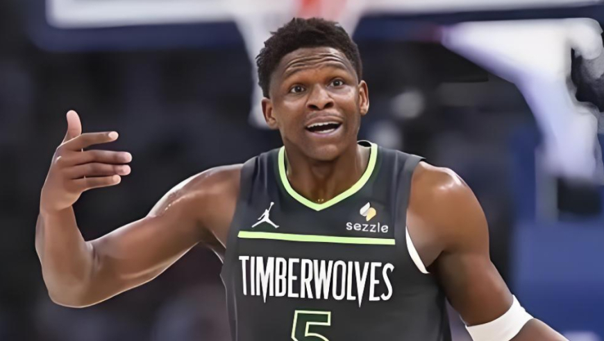 森林狼雄鹿生死时刻：特纳三分保留希望 爱德华兹一打三上篮定胜局