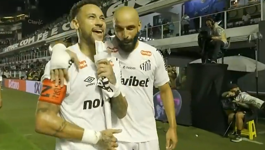 140秒看内马尔如何梅开二度助桑托斯全取3分，上轮饱受诟病本轮火速打脸跳起桑巴