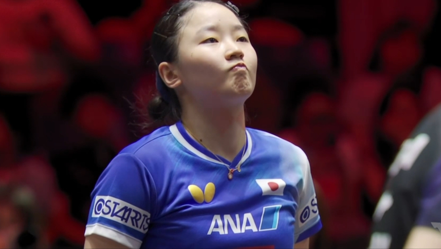 强势碾压！王曼昱狂轰11-2打崩张本美和心态 后者表情太无奈