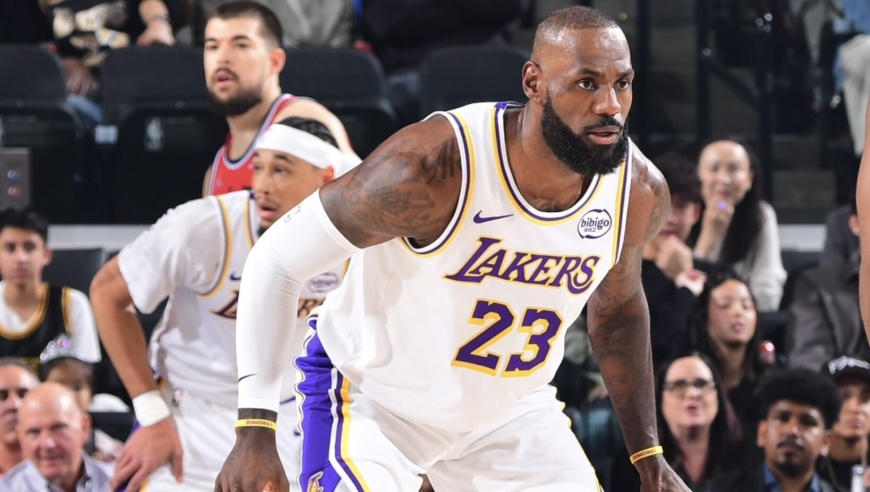 湖人惨烈一败！詹姆斯36分连创历史第一 东契奇伤退多人伤停太惨