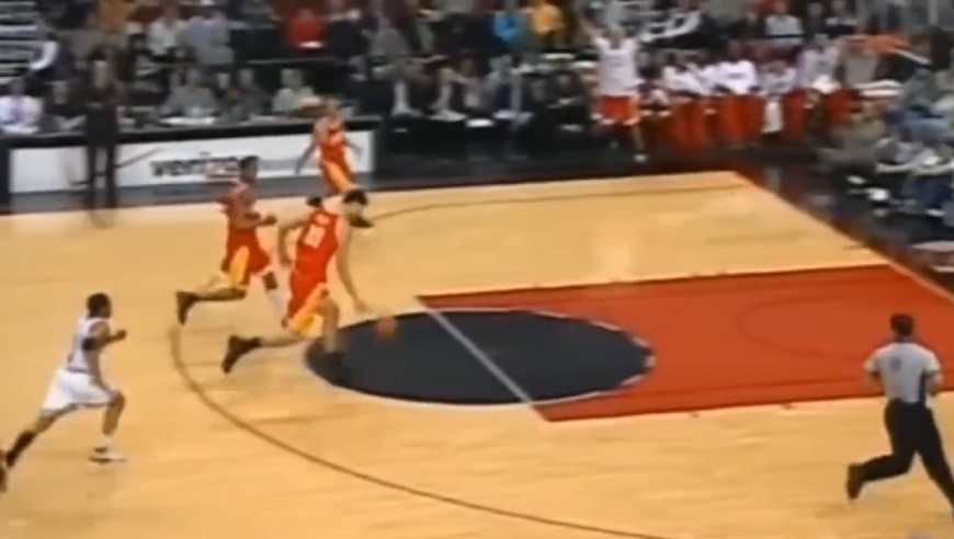 姚明上演东方梦幻脚步!回顾姚明生涯十大高能时刻｜体坛名场面