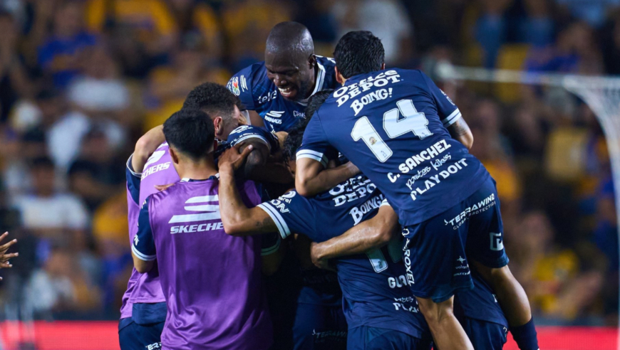 吃一辈子系列！墨超赛场诞生超级神仙球：后场连过二人+中圈吊射破门