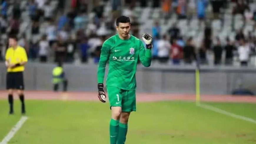 不是李昊，不是武磊！新国足最具争议一人揭晓，邵佳一压力大了