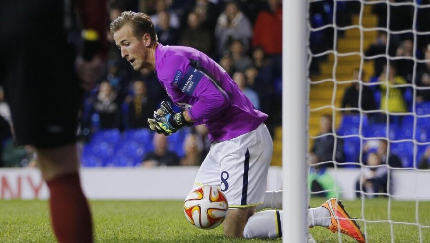 三位门将全部受伤，凯恩成拜仁一线队唯一有门将出场经历的球员