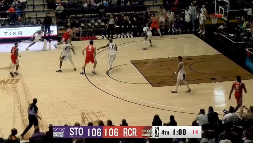 杨瀚森18分10篮板4助攻带队险胜国王