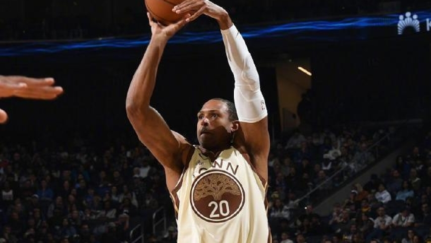 库里退出全明星！霍福德16+9+6追梦格林7失误，勇士17分逆转灰熊