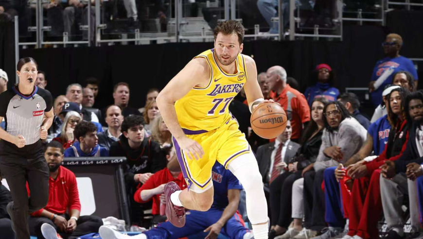 带伤作战！东契奇空砍32+7+6集锦 两度错失绝杀机会