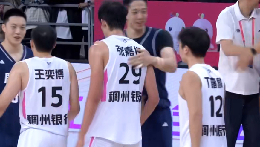 36分大胜浙江，广东主场夺冠！徐杰获封MVP，赵睿13+5，胡明轩8+8
