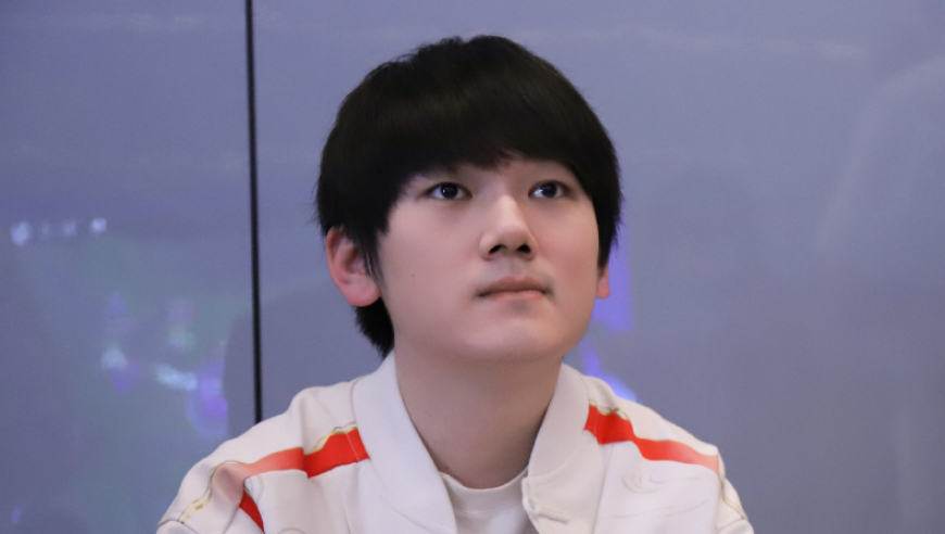 S15决赛只剩邓紫棋一个中国人，要在舞台上又唱又跳，网友感到被羞辱