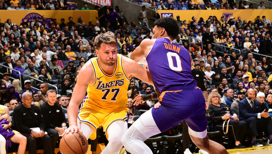 东契奇vs太阳38分11篮板5助攻集锦：26投15中湖人唯一正常人