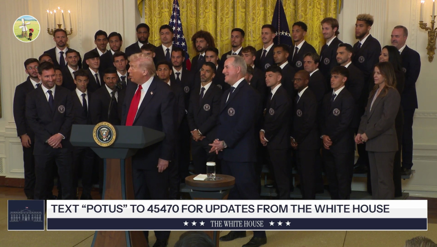 特朗普：贝利比梅西厉害，我看过贝利踢过球