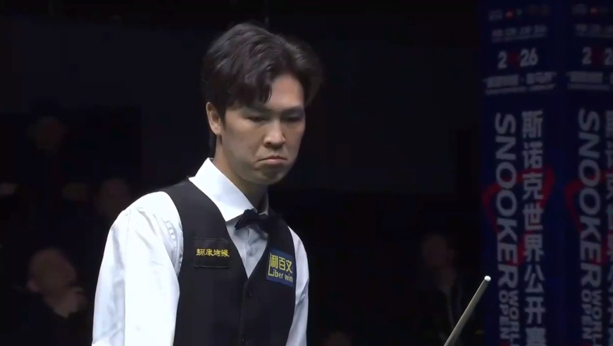 幸运晕袋也难续命！塔猜亚意外摔袋再遭逆转，奥沙利文4-0领先！