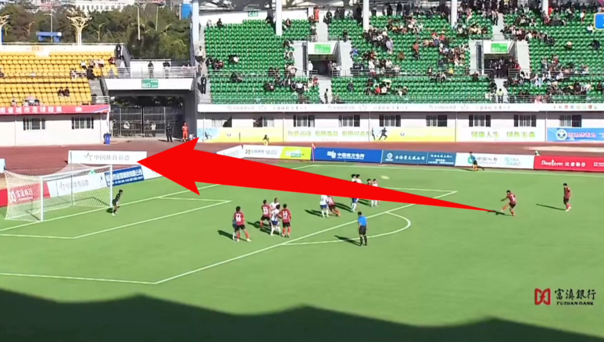 神仙球刷屏！滇超激情对轰4球：圆月弯刀PK脚后跟杂耍挑射