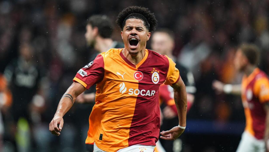 欧冠-首回合惨败！尤文2-5加拉塔萨雷，库普梅纳斯双响难救主，卡巴尔染红