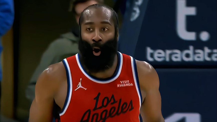 疯狂对轰！快船凯尔特人连中6记三分 第三节两分钟时间对轰22分