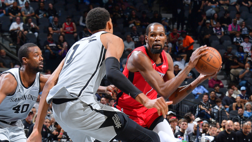 火箭5连胜遭终结！杜兰特扎心一战：惨遭文班隔扣+8失误创赛季新高