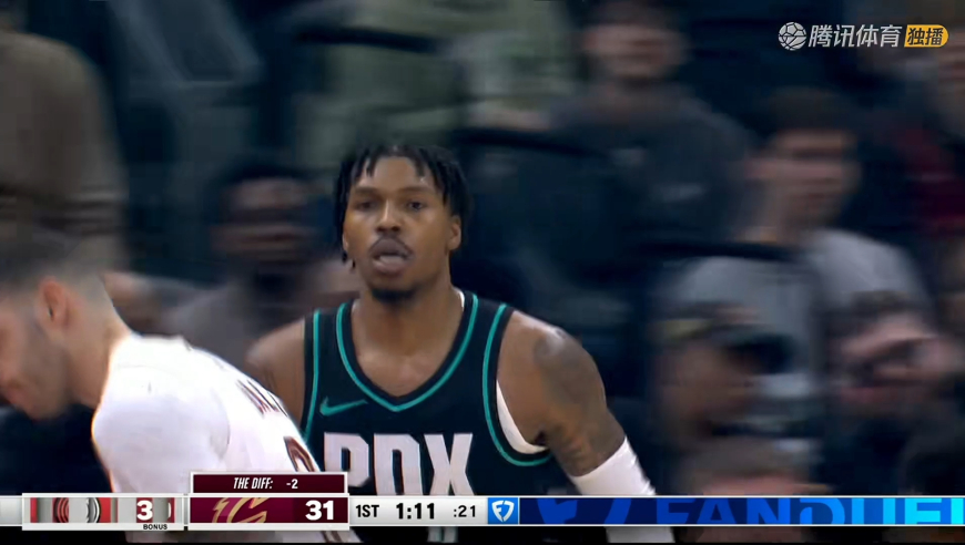 太无私！杨瀚森运球一条龙队友糟糕终结 乐福连中三分反超比分