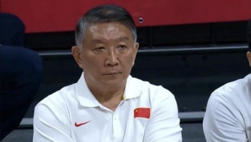 李梦或告别国家队，女篮主帅解释选拔要求，若输球请不要责骂69岁宫鲁鸣！