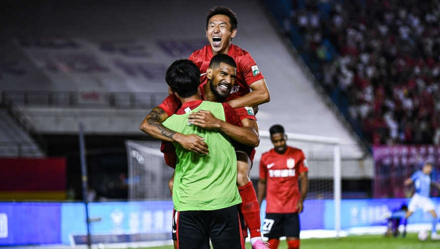 赛季首次连胜！中超：亚泰1-0送新鹏城5连败 外援制胜 廖力生重伤