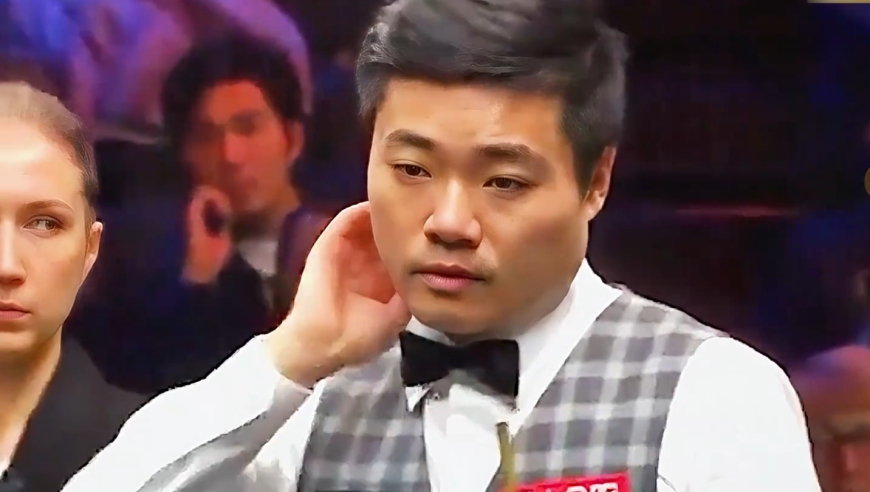 体坛记忆｜ 被超2分彩球都不在点位，丁俊晖炸裂斯诺克绝杀，对手只能骂娘