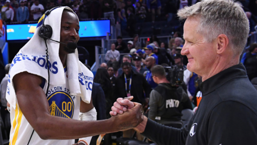 乱了！乱了！勇士彻底乱了！拒绝上场！科尔啊你看看，这是闹的