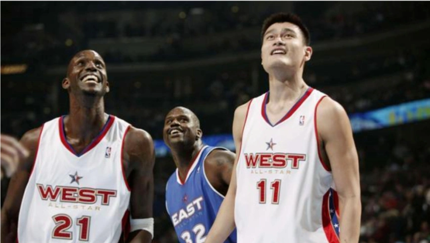 姚明全明星最佳一战：频频暴扣+打崩大本+妙传弗老大空接暴扣