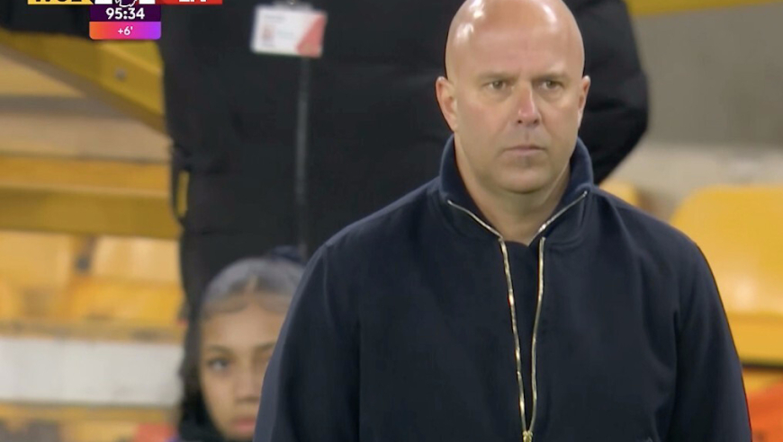 47岁利物浦主帅呆立！赛季5次遭补时绝杀，1-2仍嘴硬：没给对手机会